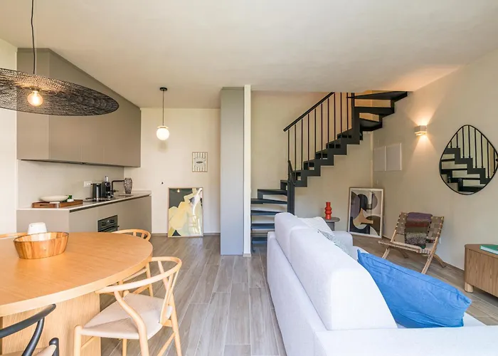شقة Guesthost - 3-room Apartment, Garden & Pool كومو