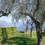 Apartamento Guesthost - 3-room Apartment, Garden & Pool