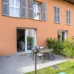 Guesthost - 3-room Apartment, Garden & Pool Apartamento *
