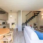 Apartamento Guesthost - 3-room Apartment, Garden & Pool Como