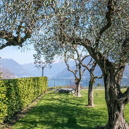 Διαμέρισμα Guesthost - 3-room Apartment, Garden & Pool