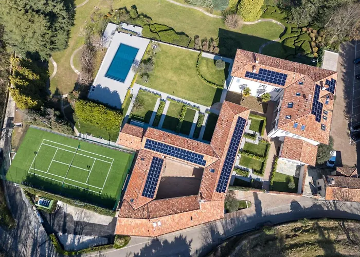Guesthost - 3-room Apartment, Garden & Pool * Como