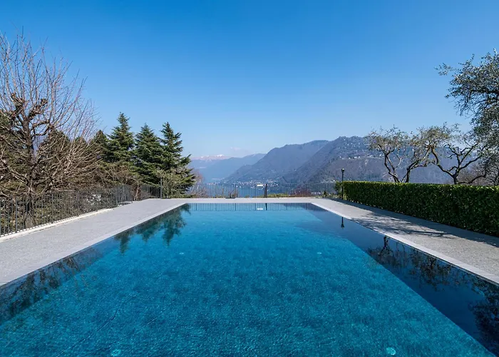 Guesthost - 3-room Apartment, Garden & Pool