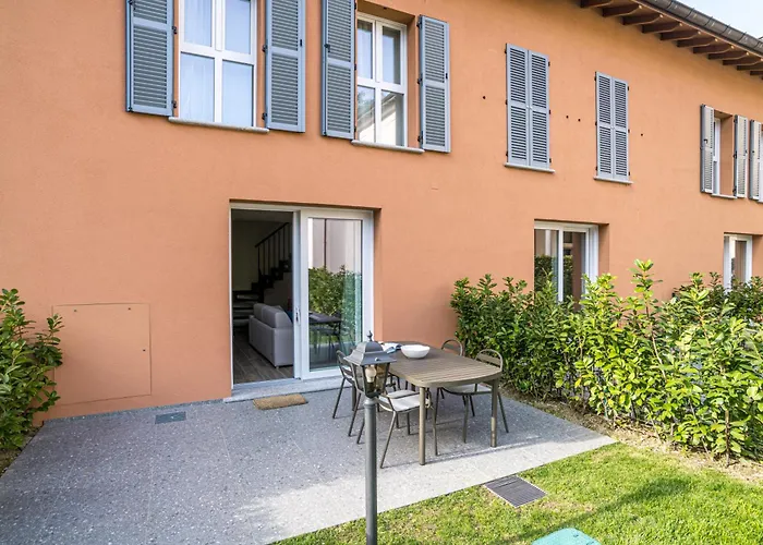 Guesthost - 3-room Apartment, Garden & Pool Apartmán *