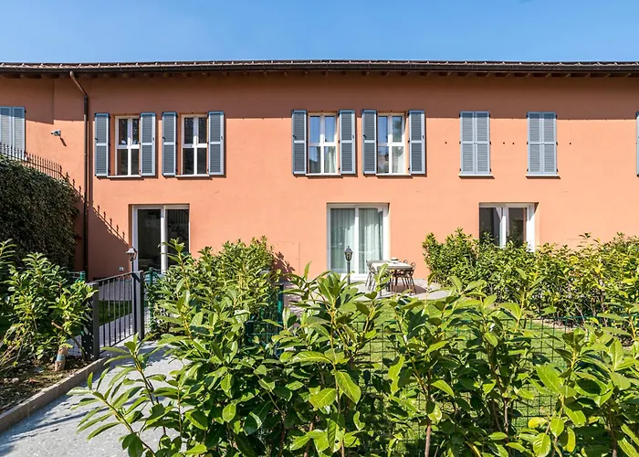 Guesthost - 3-room Apartment, Garden & Pool Apartamento *
