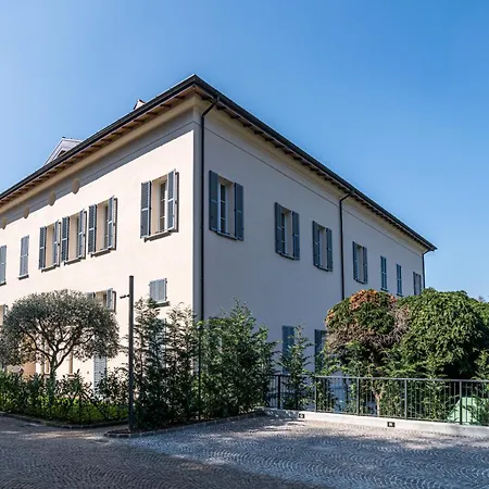 Guesthost - 3-room Apartment, Garden & Pool