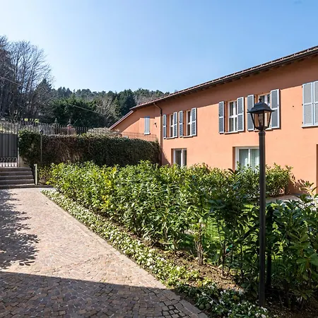 Guesthost - 3-room Apartment, Garden & Pool Apartmán Como