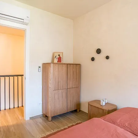 Guesthost - 3-room Apartment, Garden & Pool