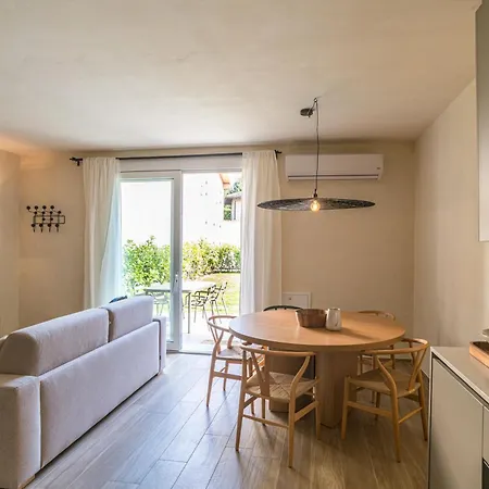 Guesthost - 3-room Apartment, Garden & Pool *